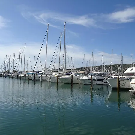 Apartma Garbin 703 Daire *