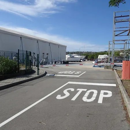 Apartma Garbin 703 Apartament *