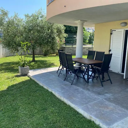 Apartma Garbin 703