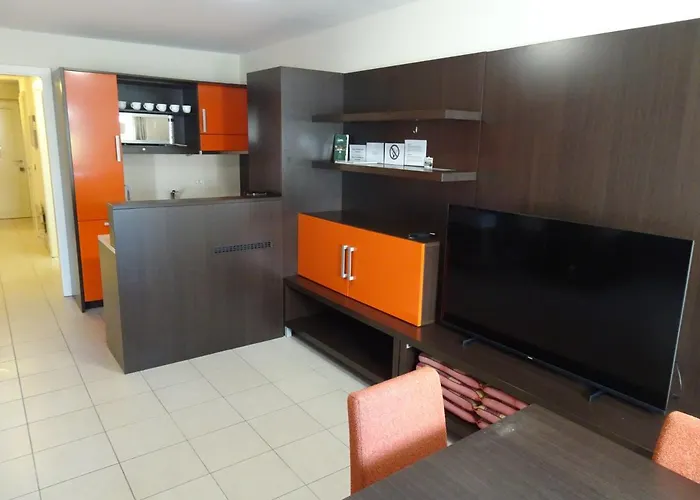 アパート Apartma Garbin 703 ポルトローシュ