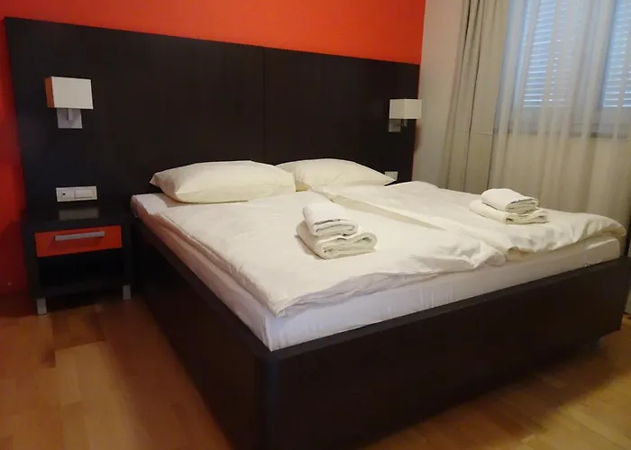 Apartma Garbin 703 *